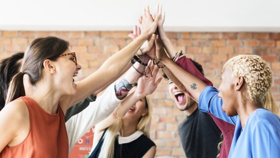 Como é possível melhorar o engajamento de funcionários?