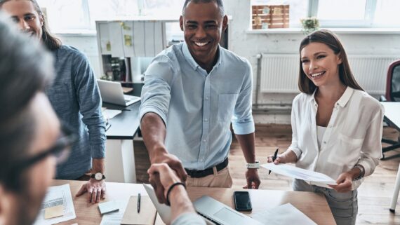 6 dicas para escolher os melhores fornecedores de RH