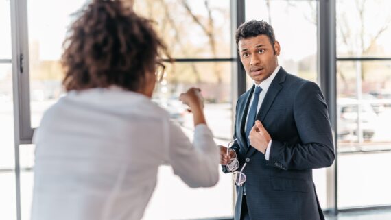 Conflitos entre colaboradores: como eliminar esse problema?