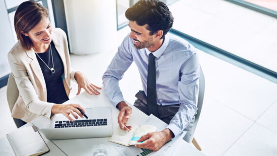 Descubra como avaliar funcionários de maneira eficaz