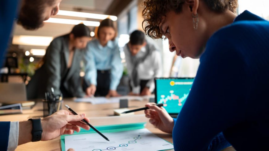 Usando dados para orientar decisões de RH para uma cultura de equipe mais forte